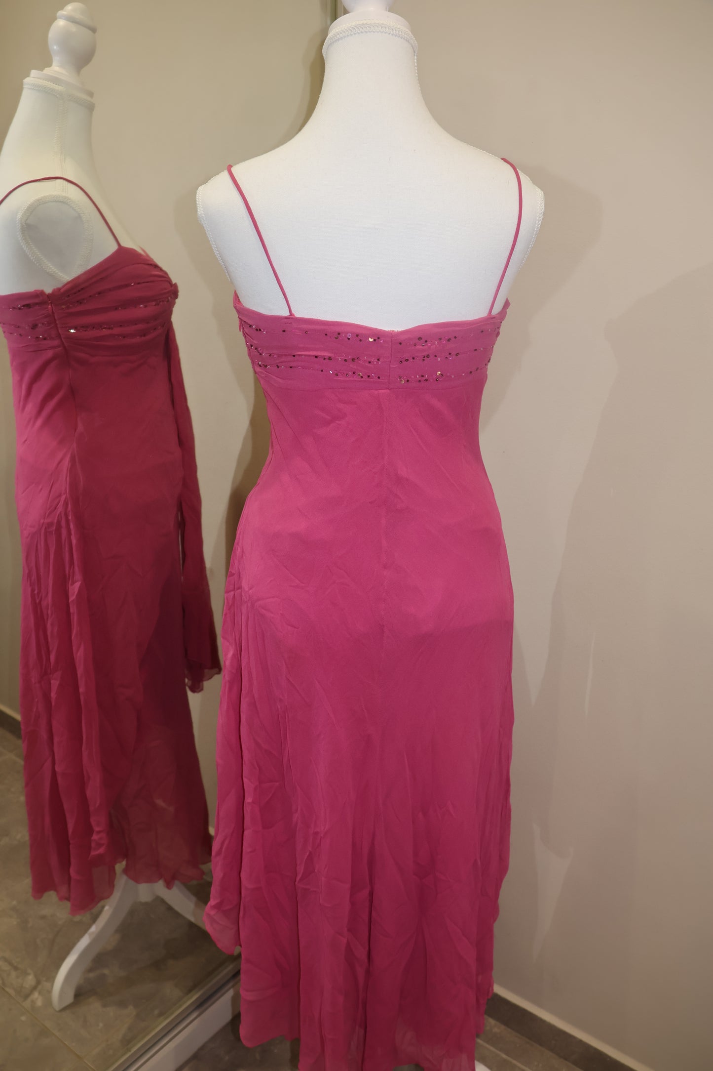 Gorgeous magenta dress with sequin details