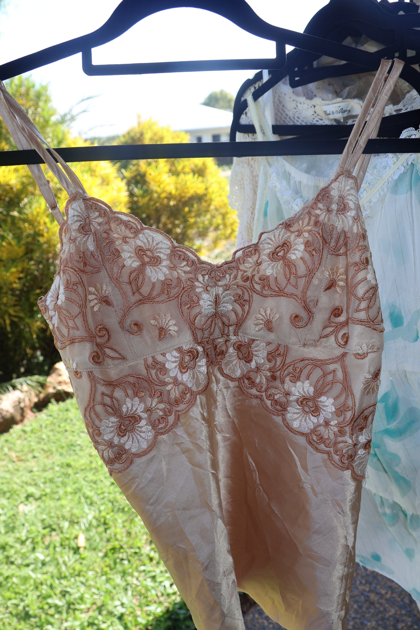 Lingerie cami with flower details